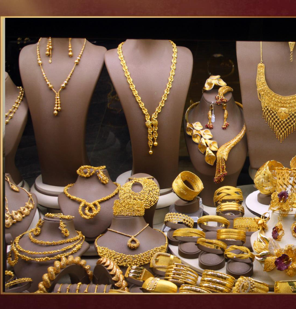 3 Star Gold jewellery showcase